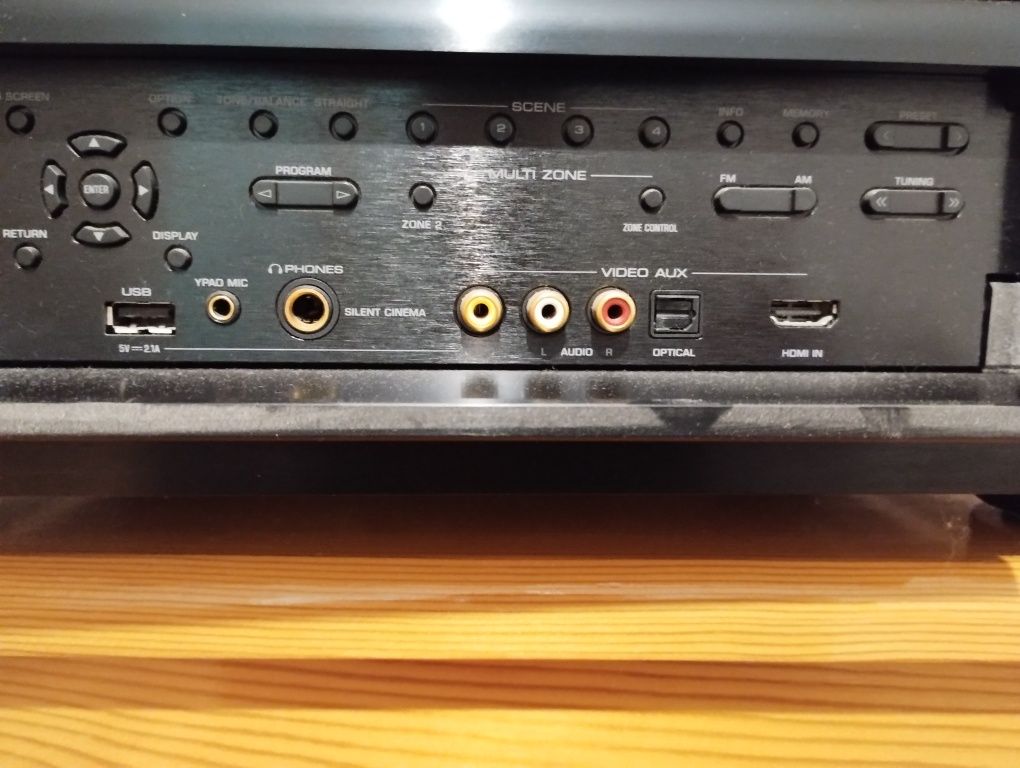 Yamaha RX-V1073 - качествена машина