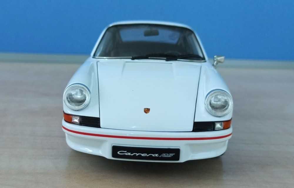 Macheta Porsche 911 Carrera RS 2.7 1973 alb/rosu - Welly 1/18