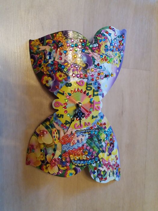 Продаются  детские часы