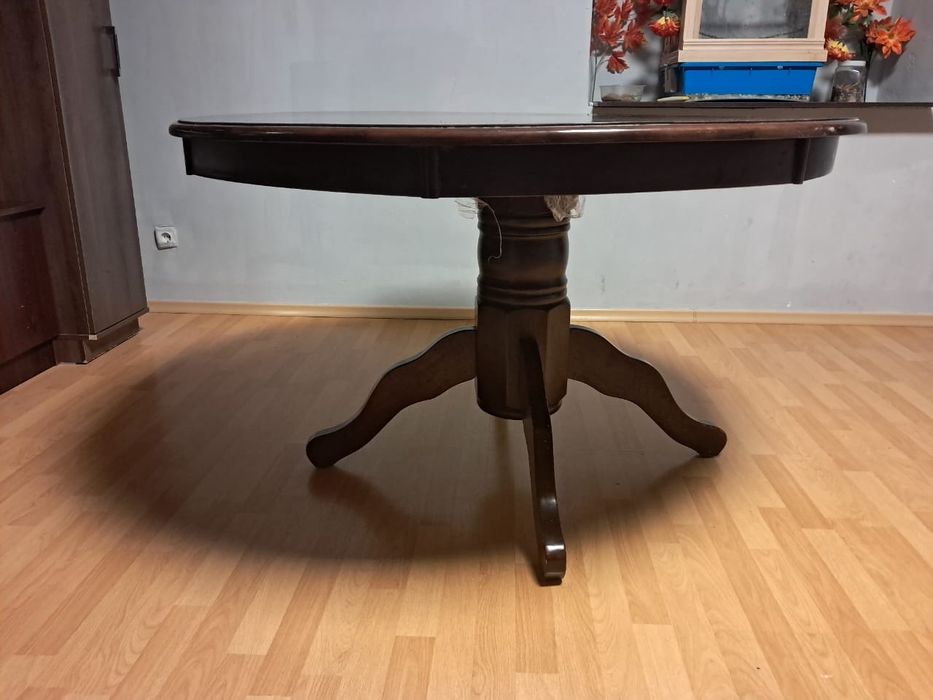 Обеденный стол продам