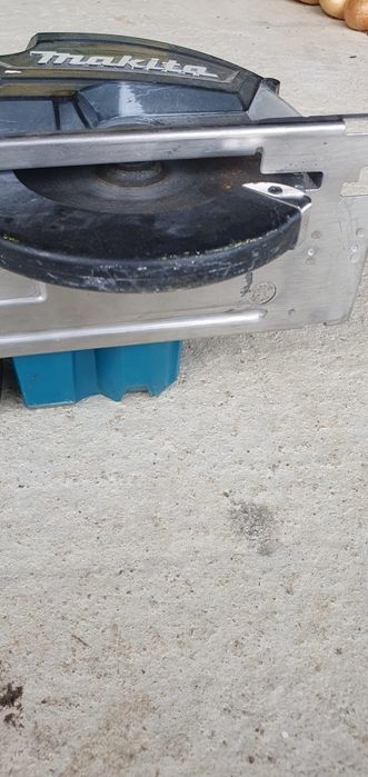 Circular metale Makita DCS553