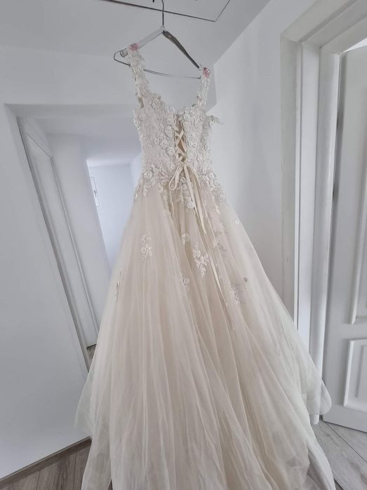 Vând rochie de mireasa
