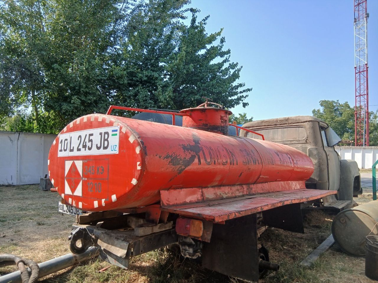Газ 53 сотилади  срочна