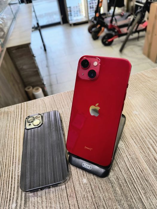 iPhone 13 / 128GB RED