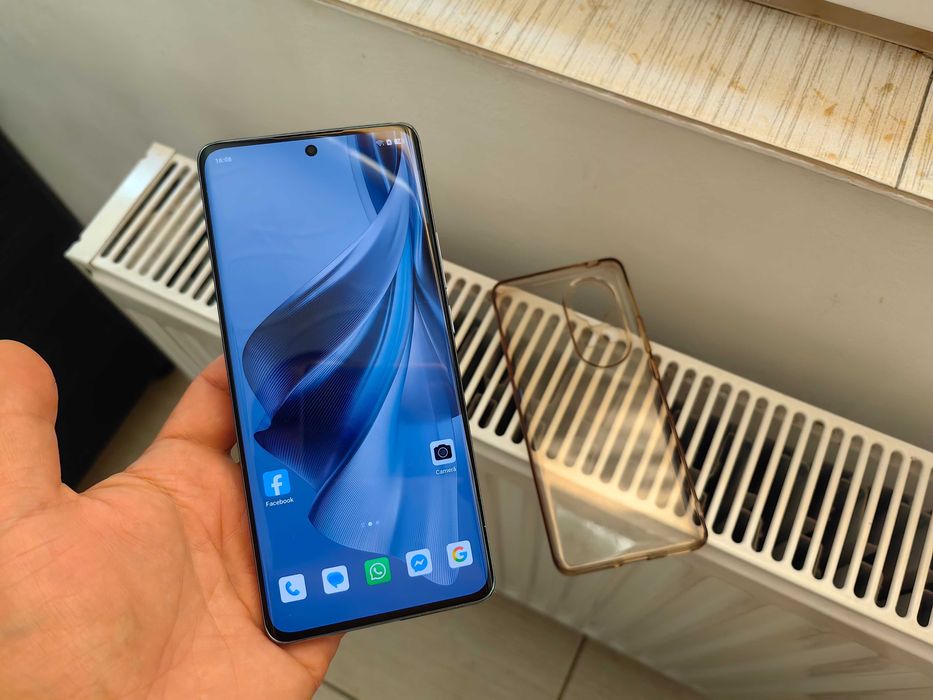 Oppo Reno 10 * 5G*  256 GB * accept schimburi