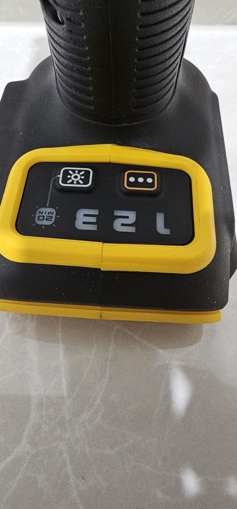 Dewalt DCF860 ultimul model