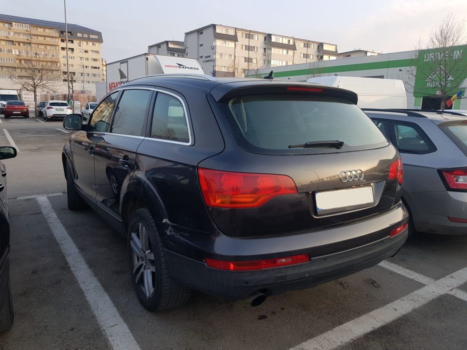 Vând Audi Q7 3.0 TDI