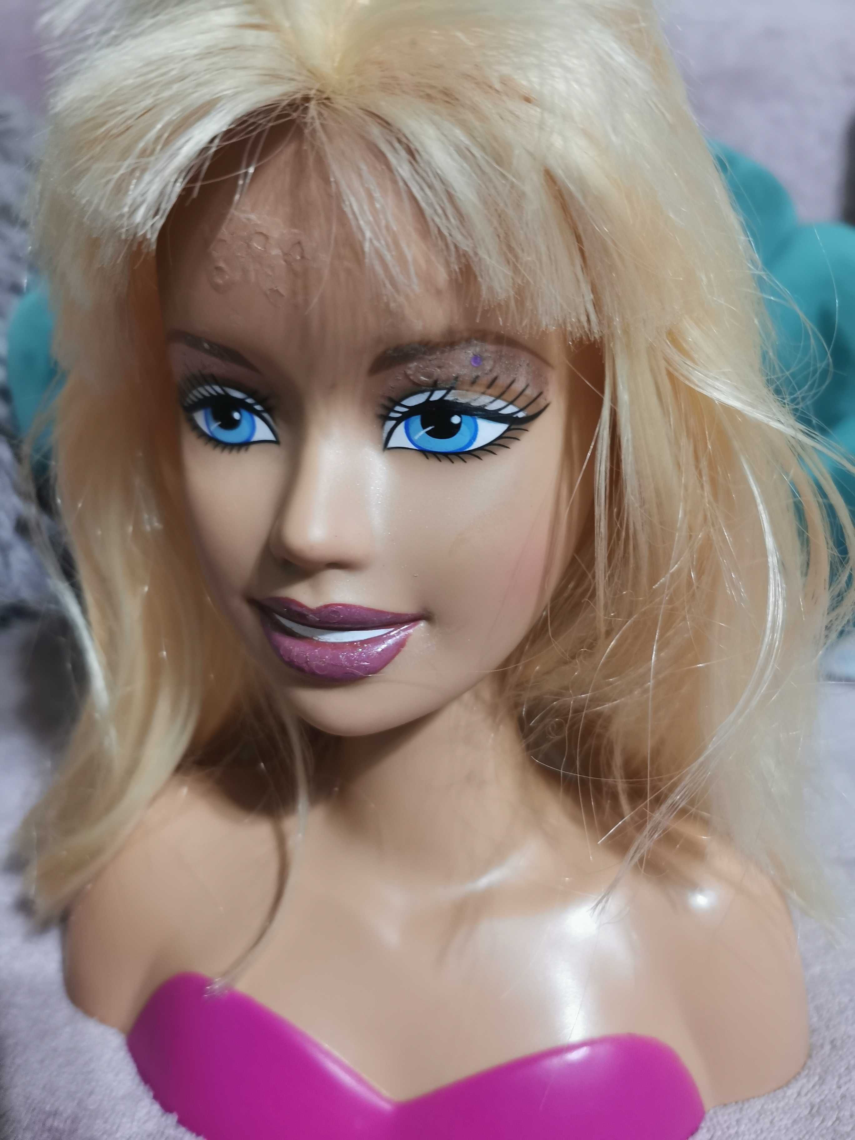 Cap Barbie pentru coafat