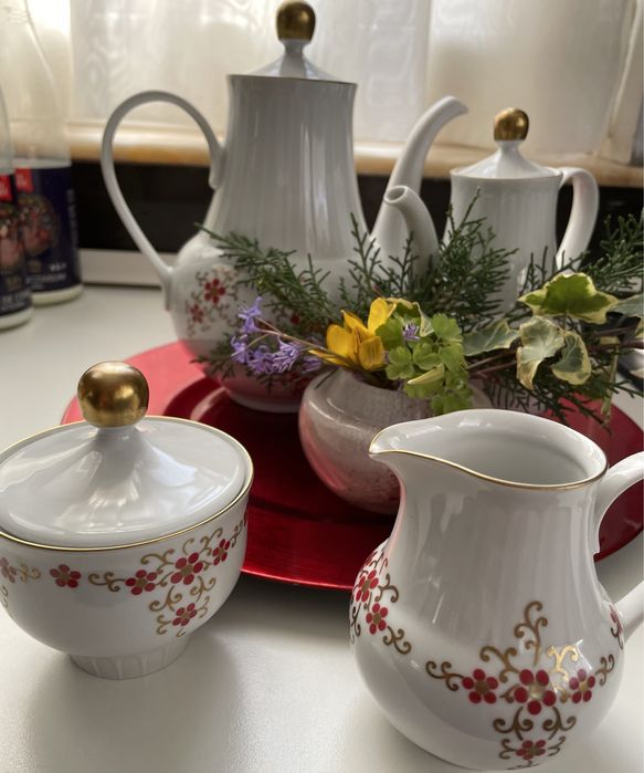 SET DE COLECȚIE  pentru servit cafea sau/și ceai