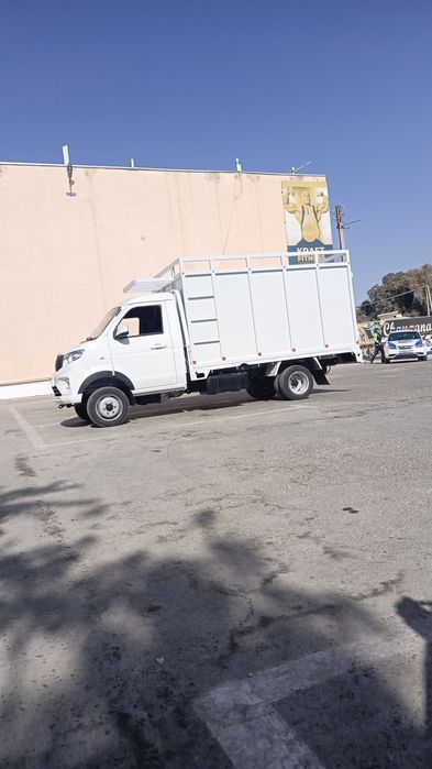 Продаётся шинарей фургон новый