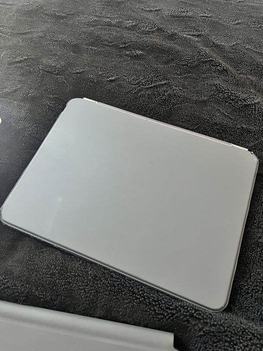 Husa cu tastatura ipad 10th