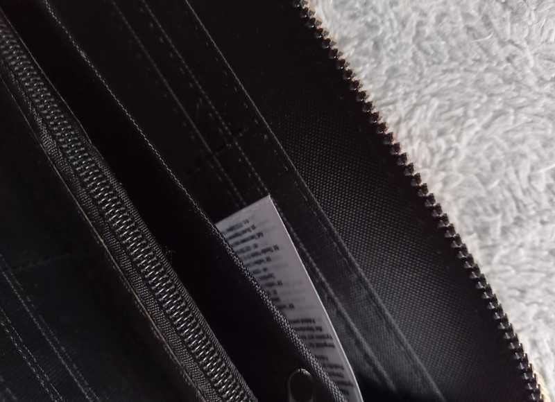 Portofel cu fermoar, nude poleit cu auriu