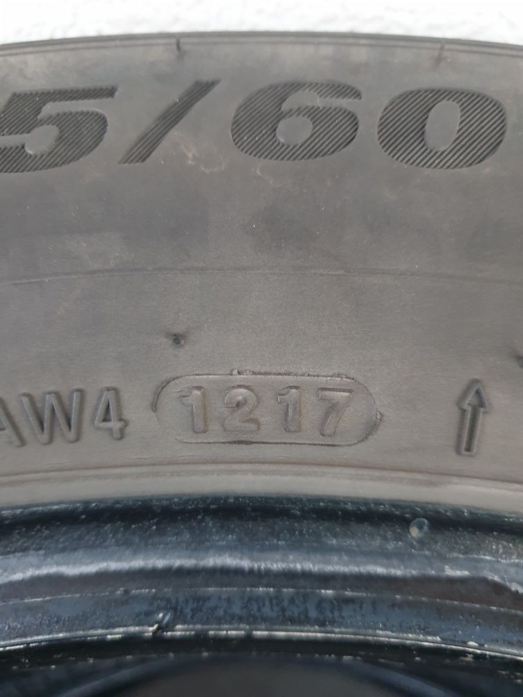Зимни гуми 2 броя KUMHO WinterCraft WP51 225 60 R17 дот 1217