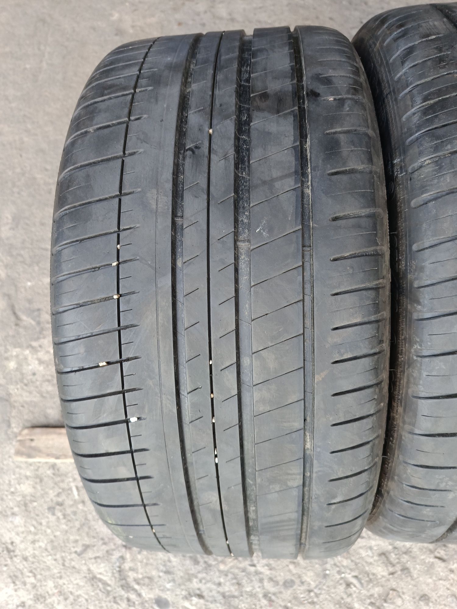 Летни гуми -2023г.-20цола-275/30-1бр.-300лв."MICHELIN"