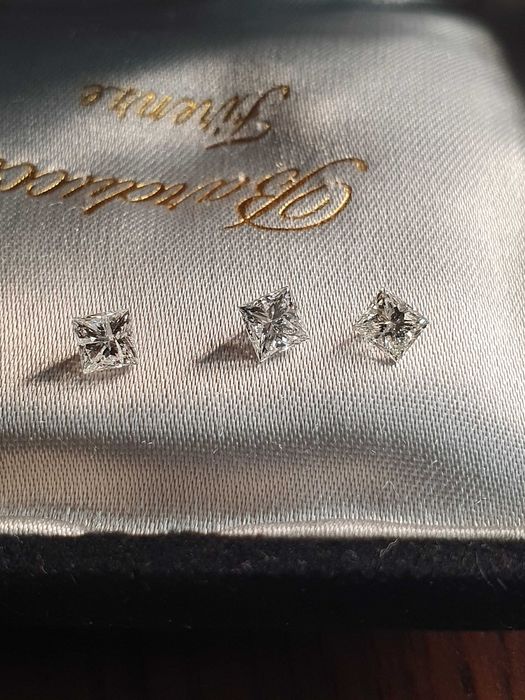 lot diamante naturale PRINCESS cut 0,9ct