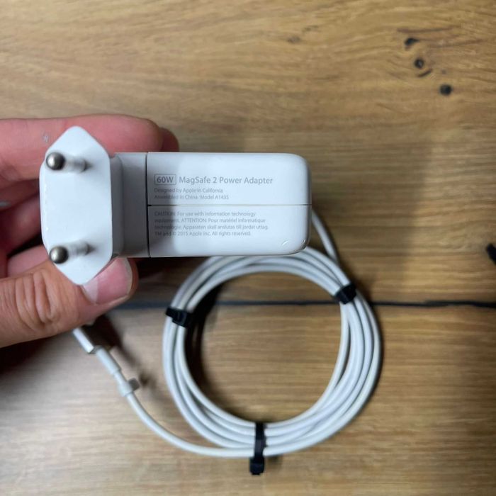 Încărcător MagSafe 2 (60W original Apple)