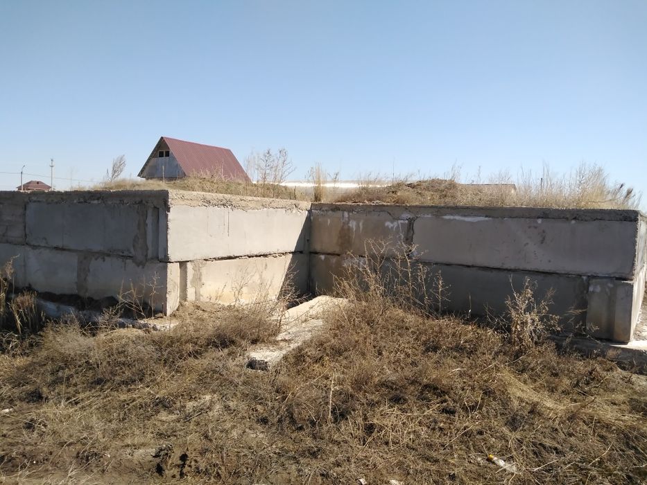 Продам участок с фундаментом