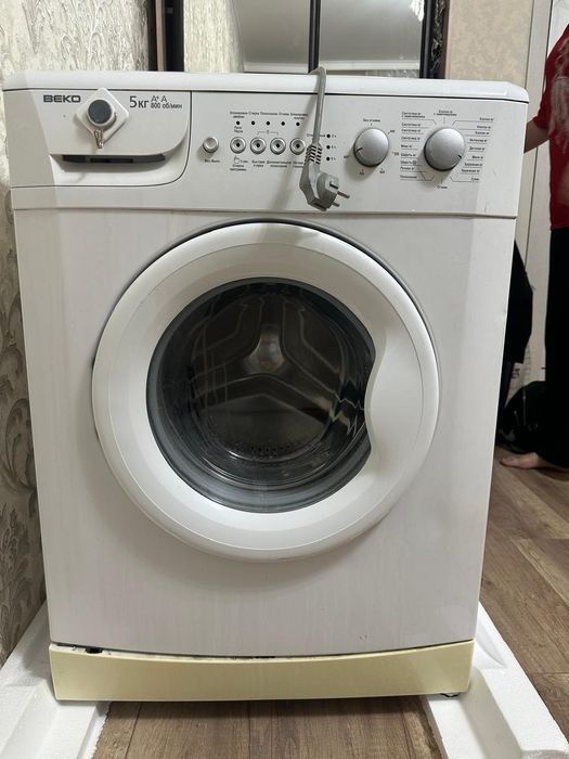 Продам стиральную машину марки Веко