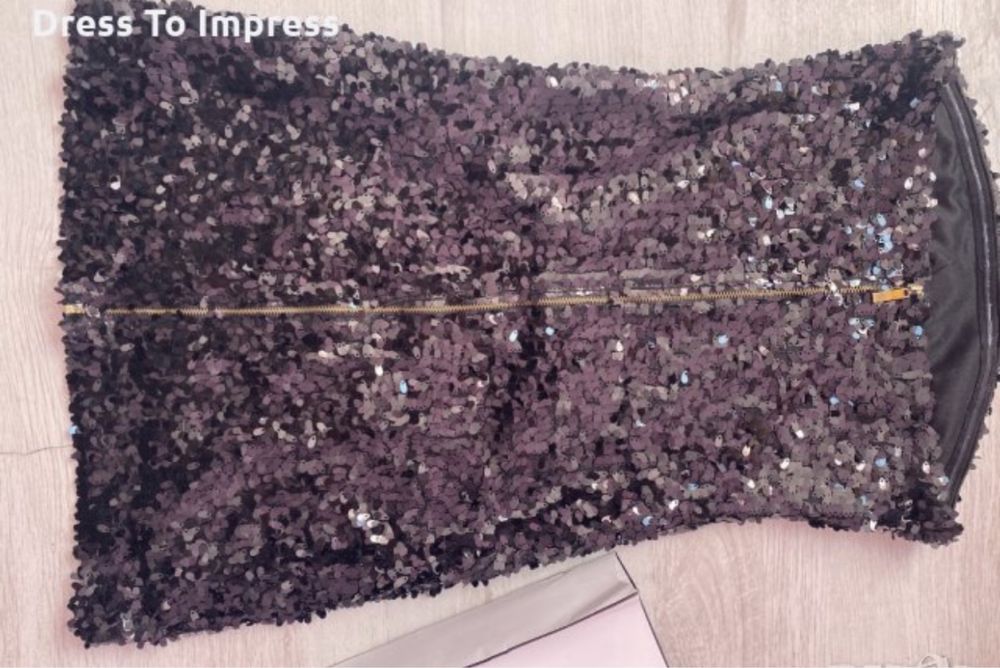 Бутикова рокля тип Барби с пайети