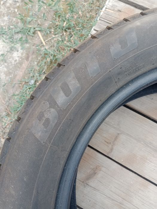 Шины R18 зимние.