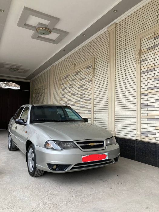 Нексия 2 срочна сотилади