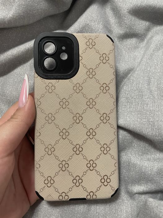 Iphone 12 red, baterie 73%