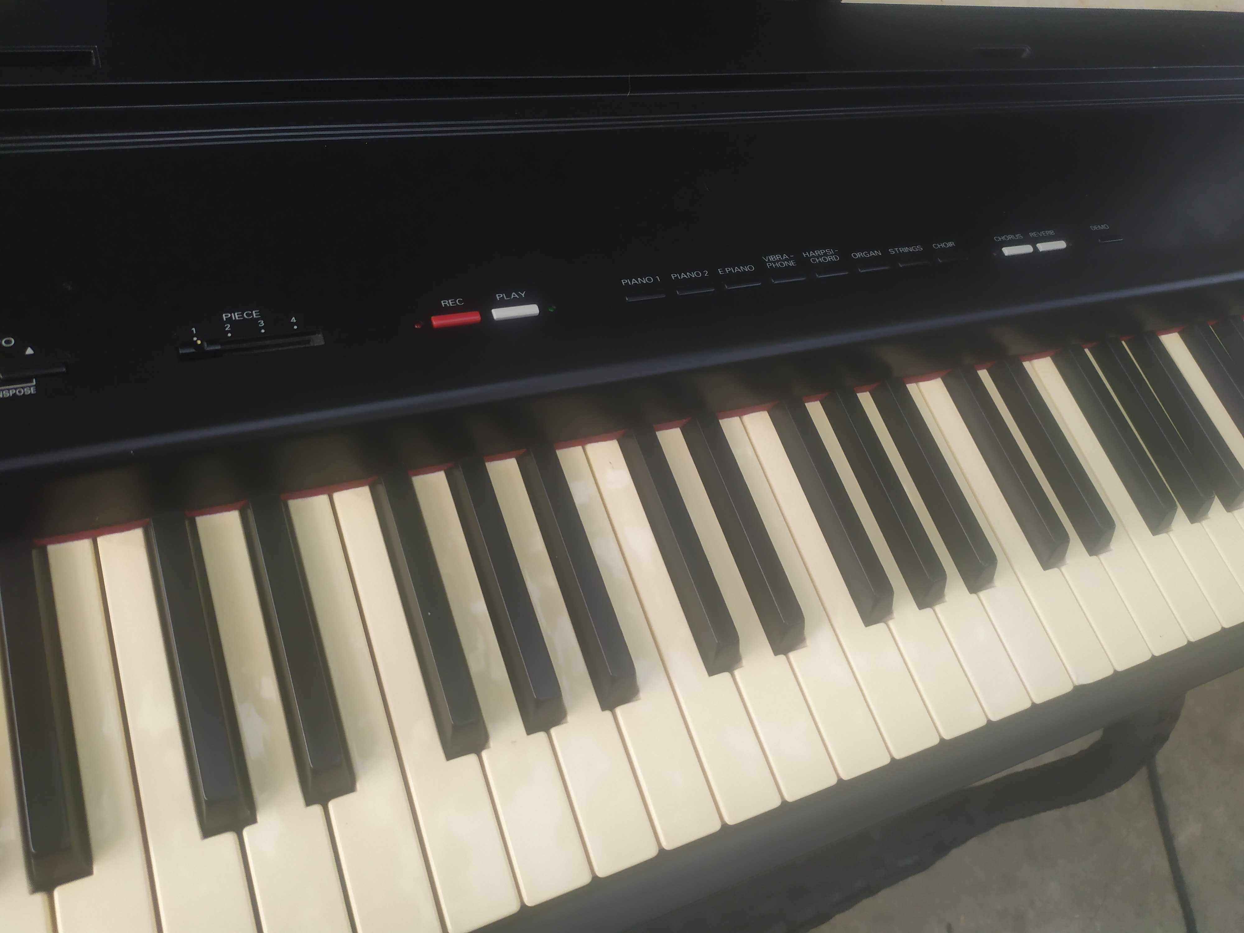 Дигитално пиано Roland EP-9e -88 keys