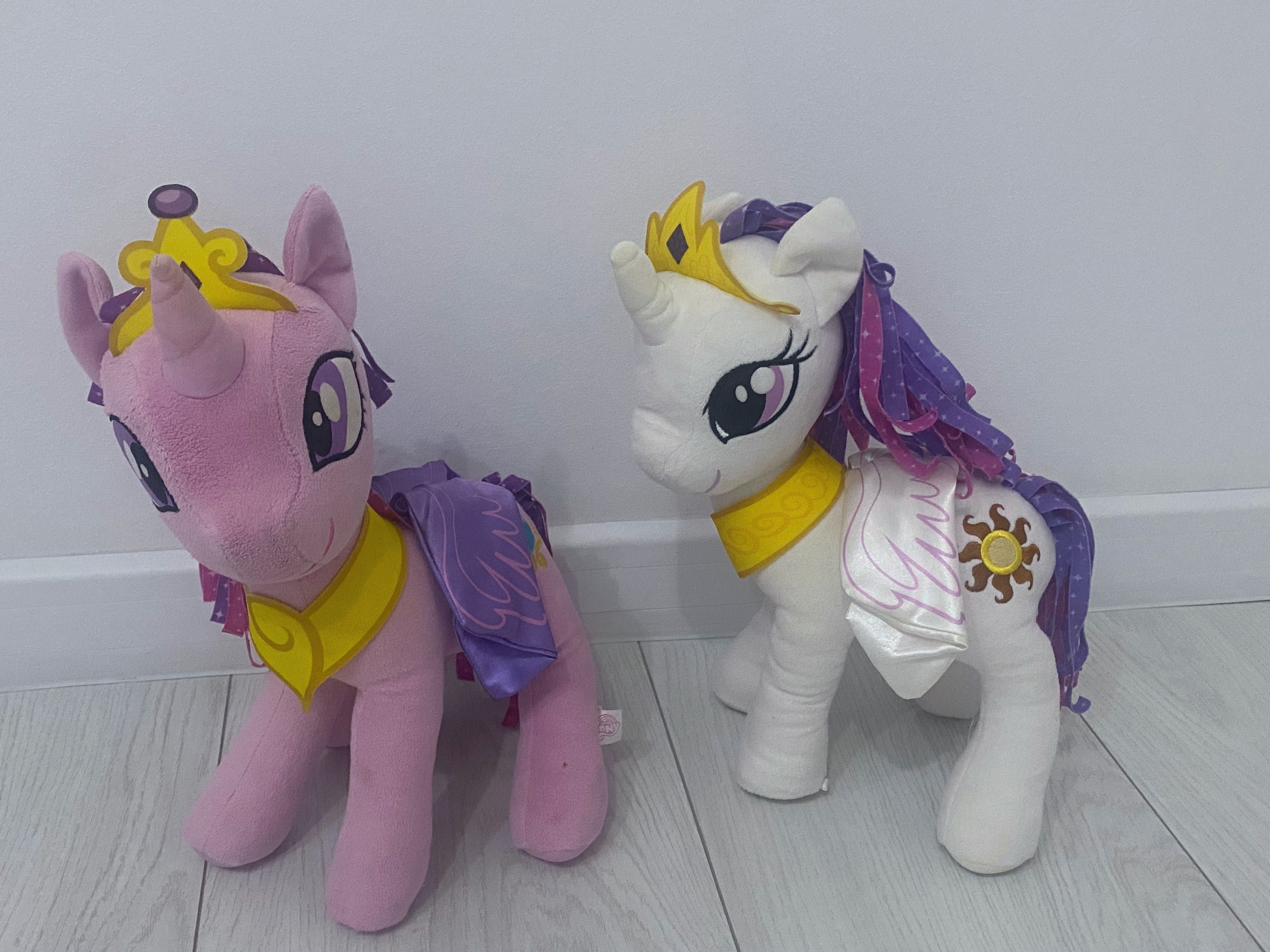 Lot jucarii fete + suport jucarii LOL , Animators , My little Pony