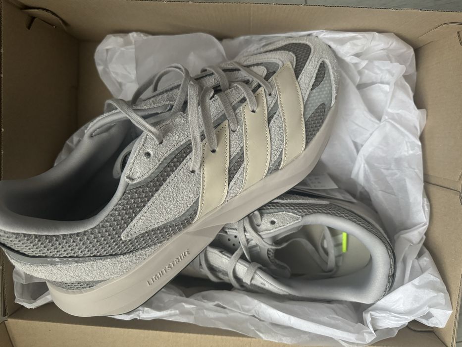 Adidas Light Blaze – mărimea 46⅔ – NOI, nepurtați