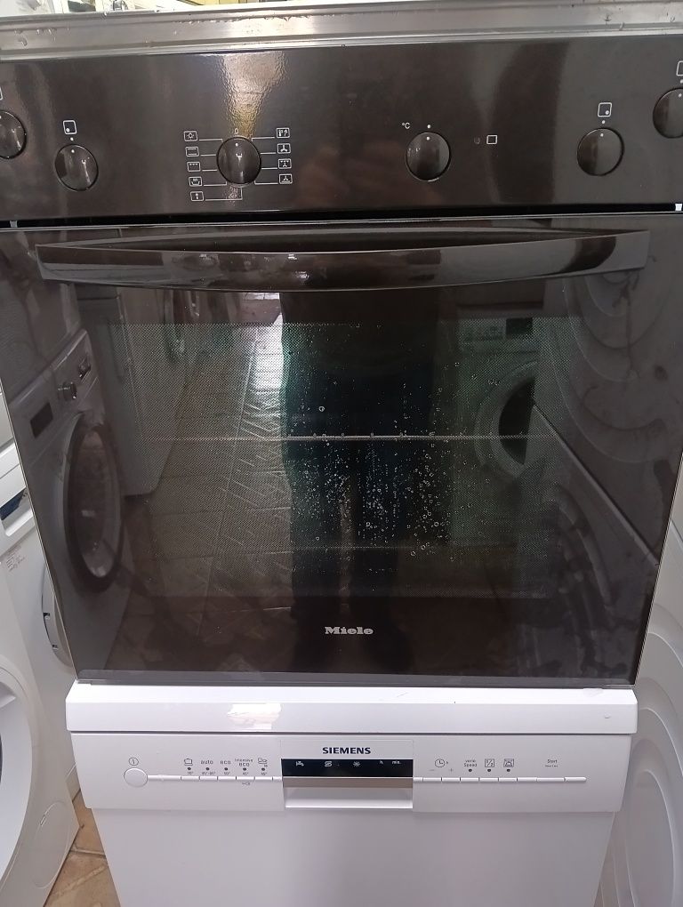 Кафява печка за вграждане Миеле Miele 2 години гаранция!