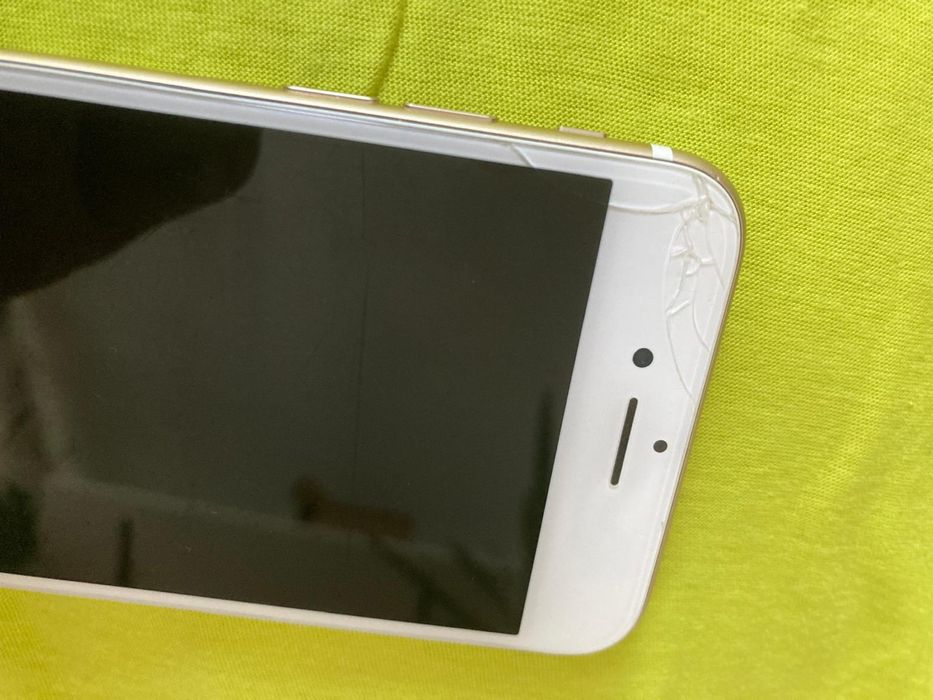 Iph.7 gold 32gb. Bateria 77%
