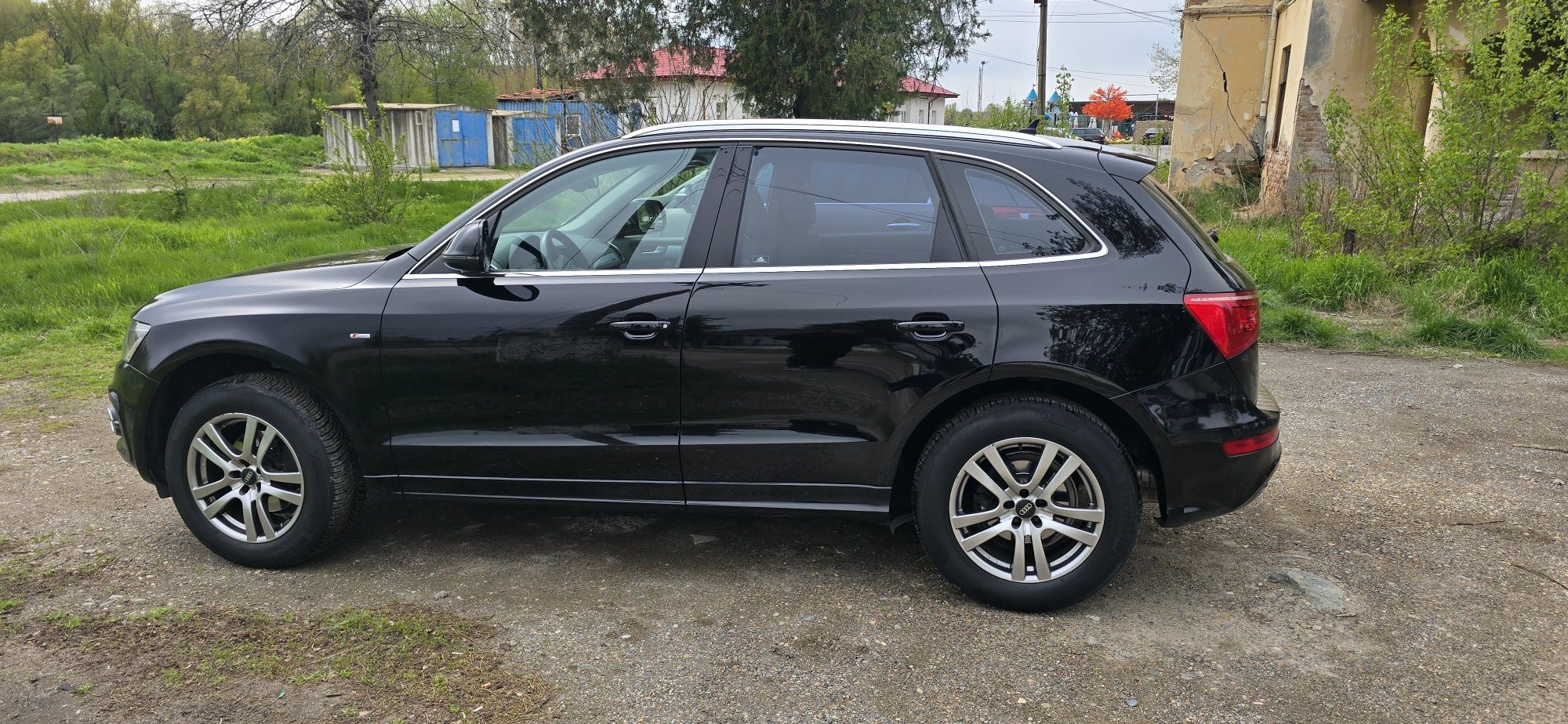 Audi Q5 2.0 tdi 170 cp