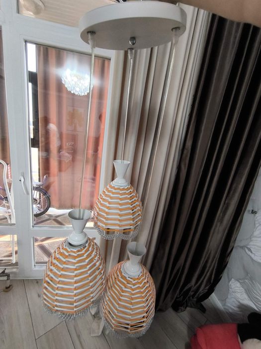 Продам люстру на кухню