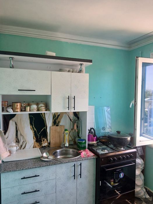 Зудлик билан сотилади 2 хона 5 этаж октябрске ор эски билайн