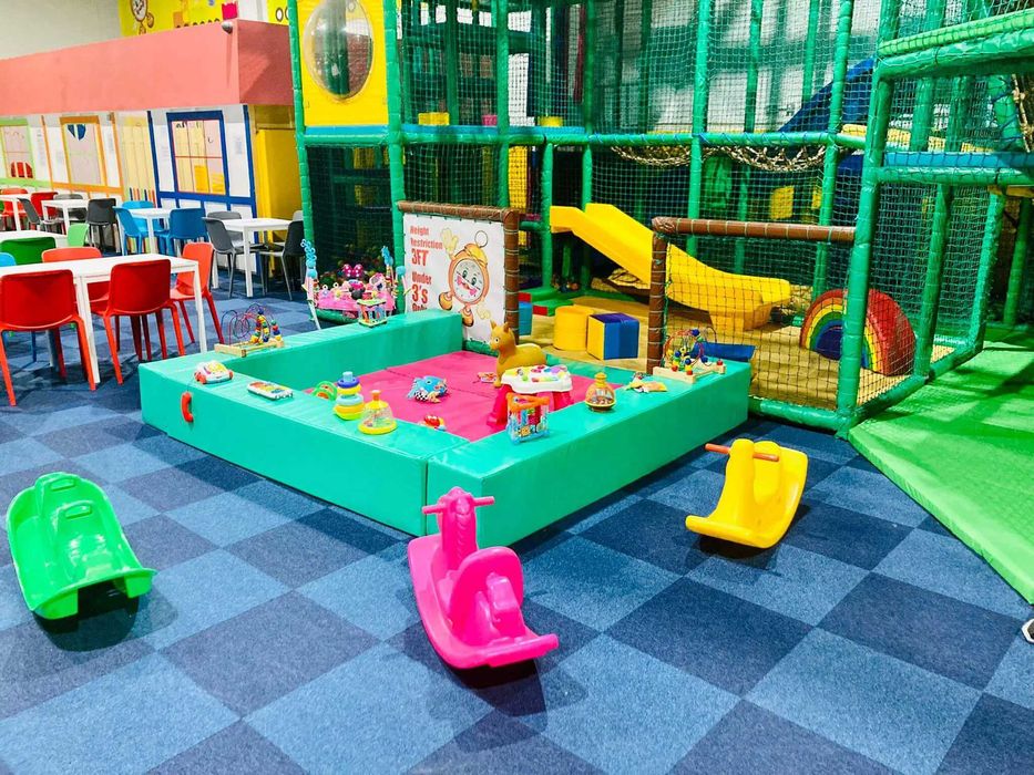 Лабиринты и игровые зоны