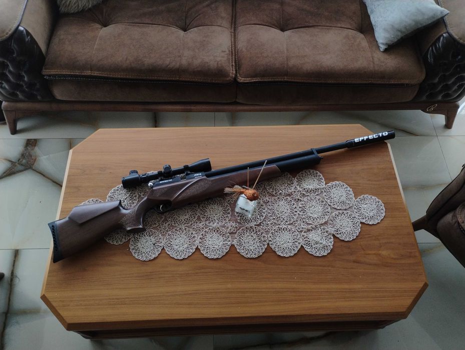 Продава се въздушна пушка Effecto PX4 (.22 / 5.5 мм)