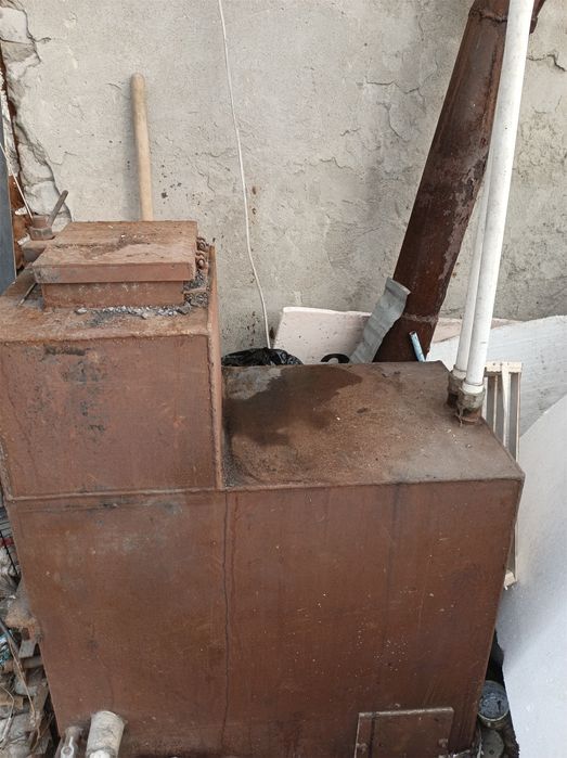 Продам срочно котёл отопления