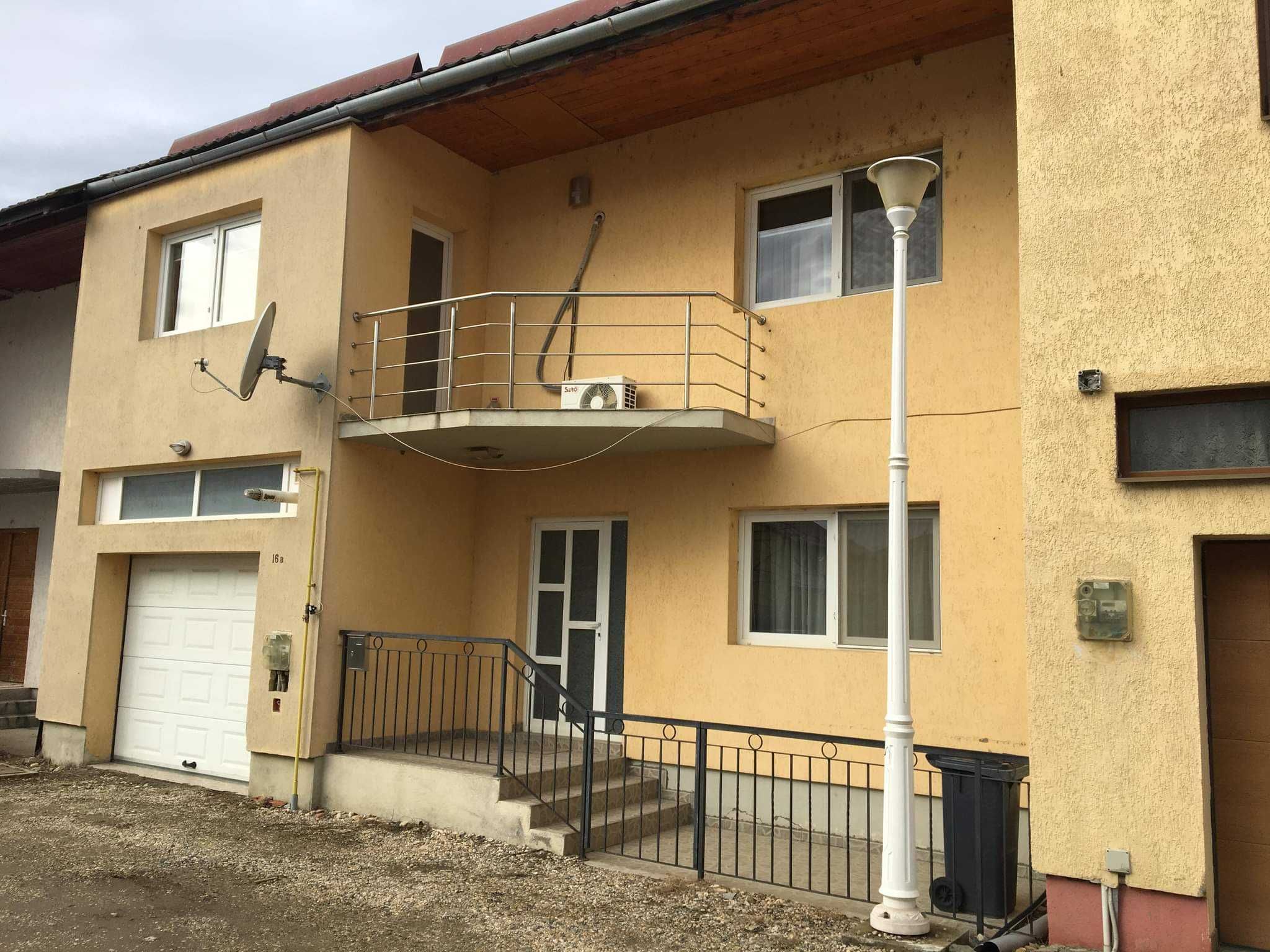 Proprietar inchiriez duplex ,pretabil sediu firma , locuinta familiala