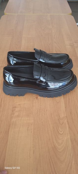 Oyoq kiyim juda sifatli