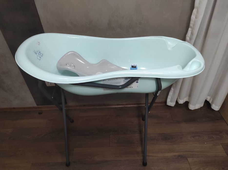 Вана Chipolino "Мареа" 102 сm "Зайчета" минт със стойка Чиполино