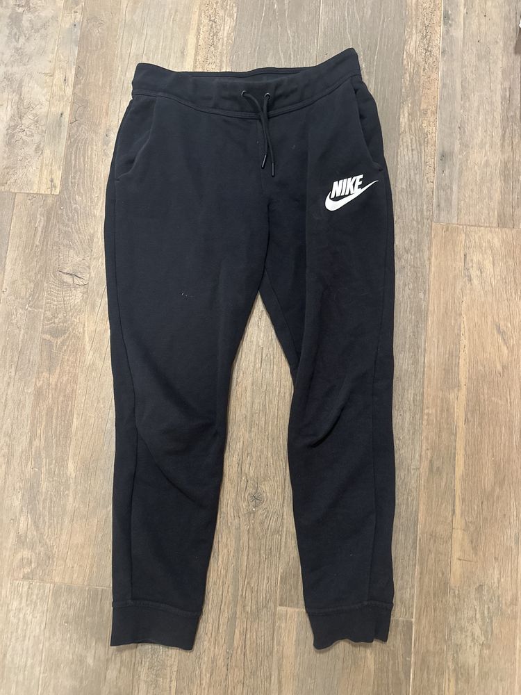 Долнище Nike черно