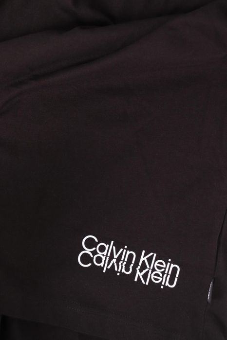 Тениска Calvin Klein, нова с етикет!