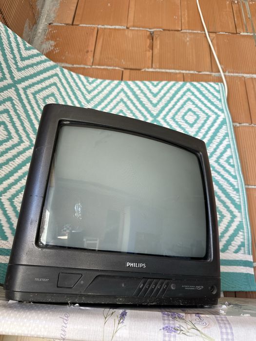 Televizor Philips cu tub si telecomanda