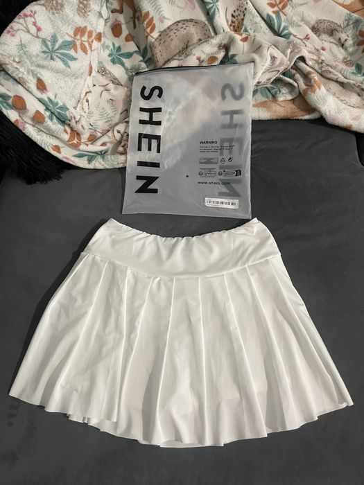 Shein плисирана спортна пола-шорти