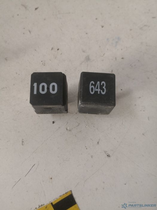 Releu Volkswagen Polo (6R, 6C) [ 2009 - > ] Oem 8K0951253