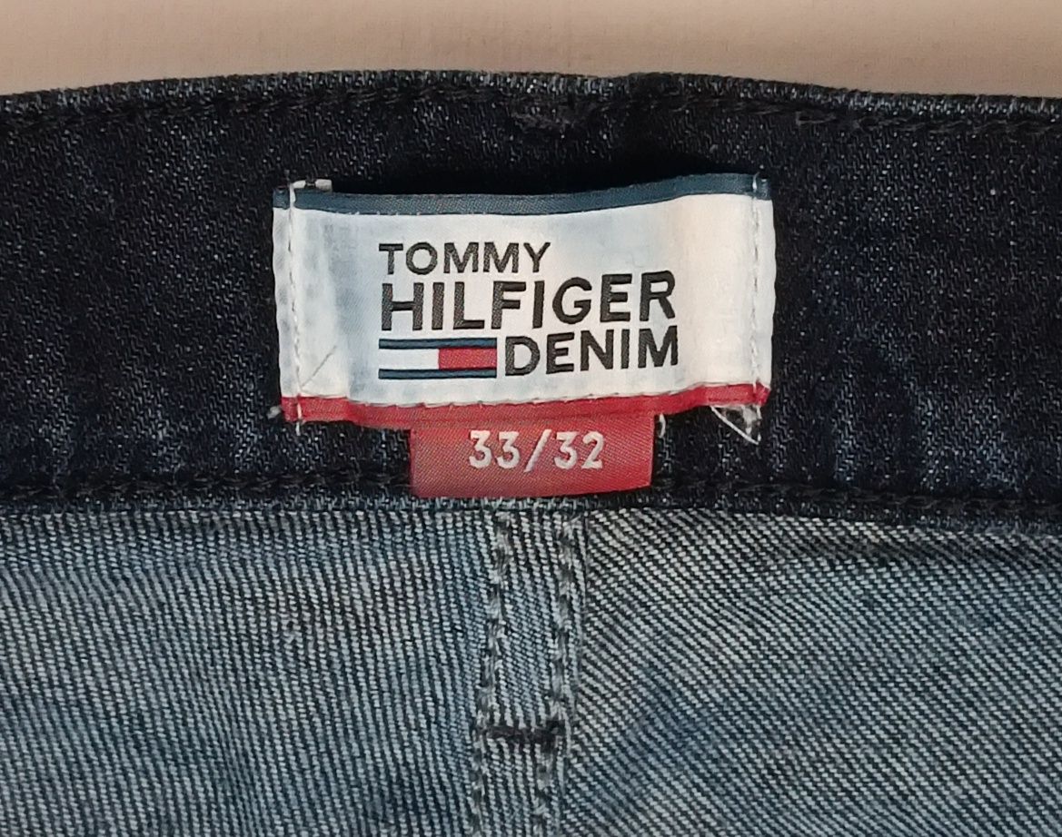 Tommy Hilfiger оригинални дънки размер 33