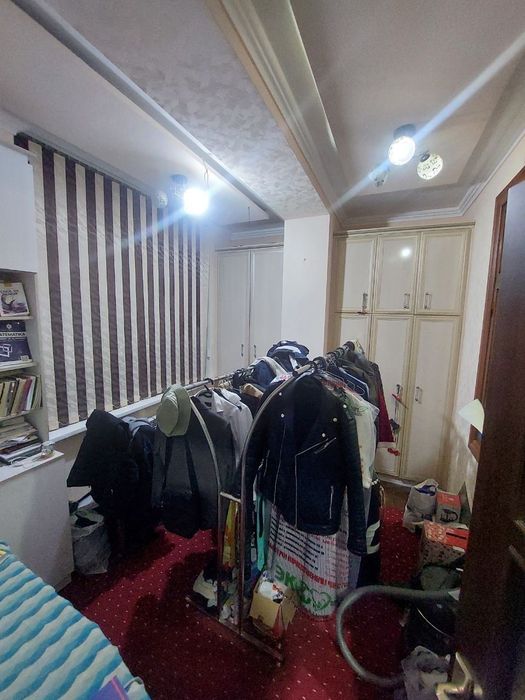 Срочно шахар марказидан квартира сотилади