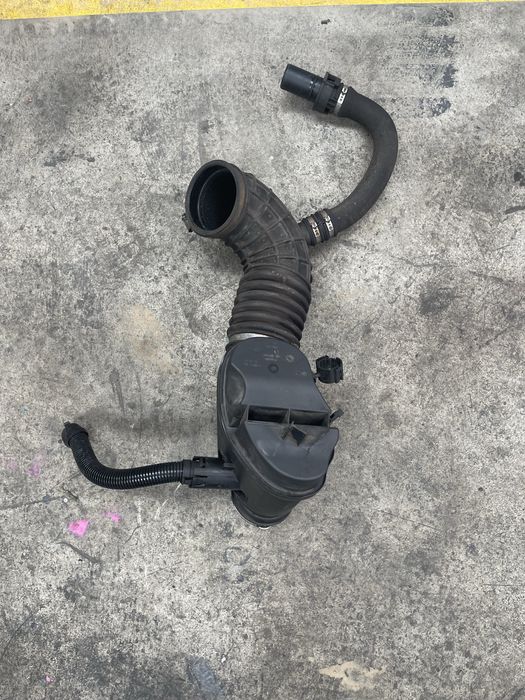 Tubulatura racord aer turbo Bmw F20/21 cod motor b37 / 8513961/ 586509