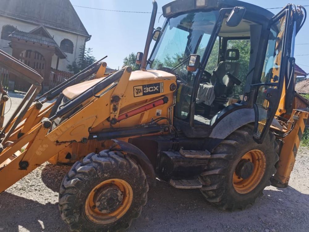 De inchiriat buldoexcavator JCB 3cx si miniexcavator Bobcat