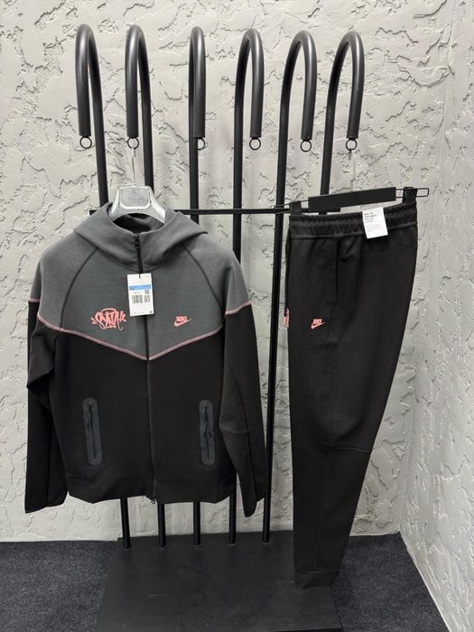 Nike комплект от две части